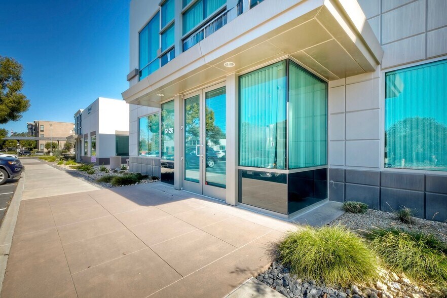 6126 Innovation Way, Carlsbad, CA à vendre - Photo du bâtiment - Image 1 de 7