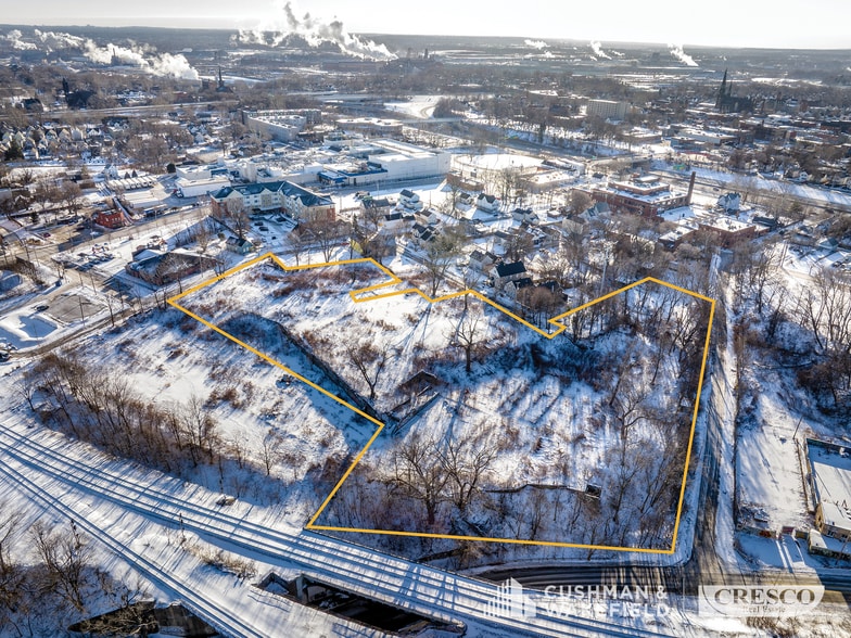 2500 W 27th St, Cleveland, OH for sale - Building Photo - Image 2 of 4