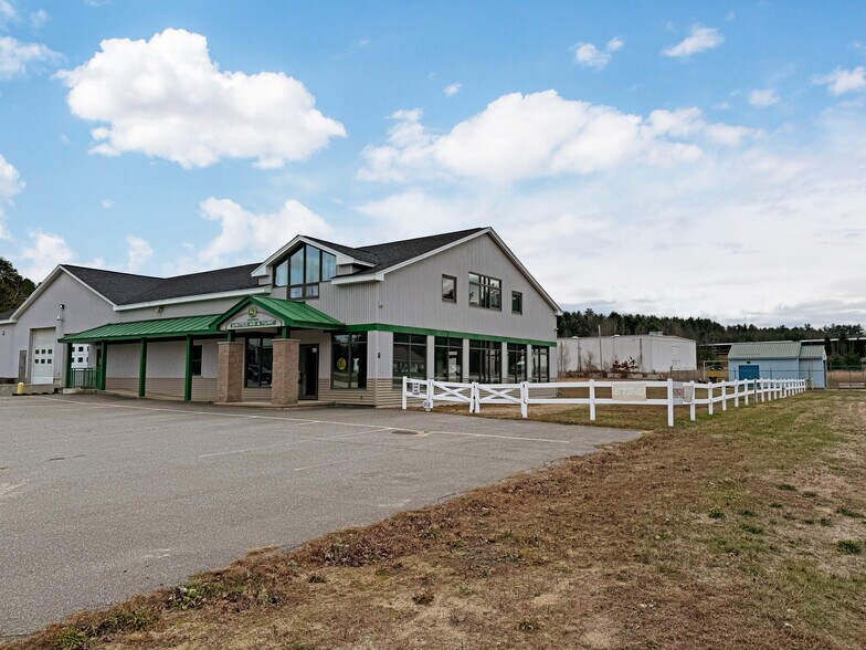 149 Sheep Davis Rd, Pembroke, NH à louer - Photo du bâtiment - Image 3 de 20