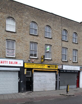 Plus de détails pour 206 Well St, Londres - Commerce de détail à louer