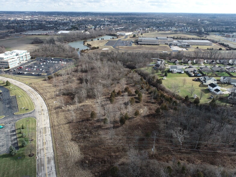 8510 Gander Creek Dr, Miamisburg, OH à vendre - Photo du bâtiment - Image 3 de 4