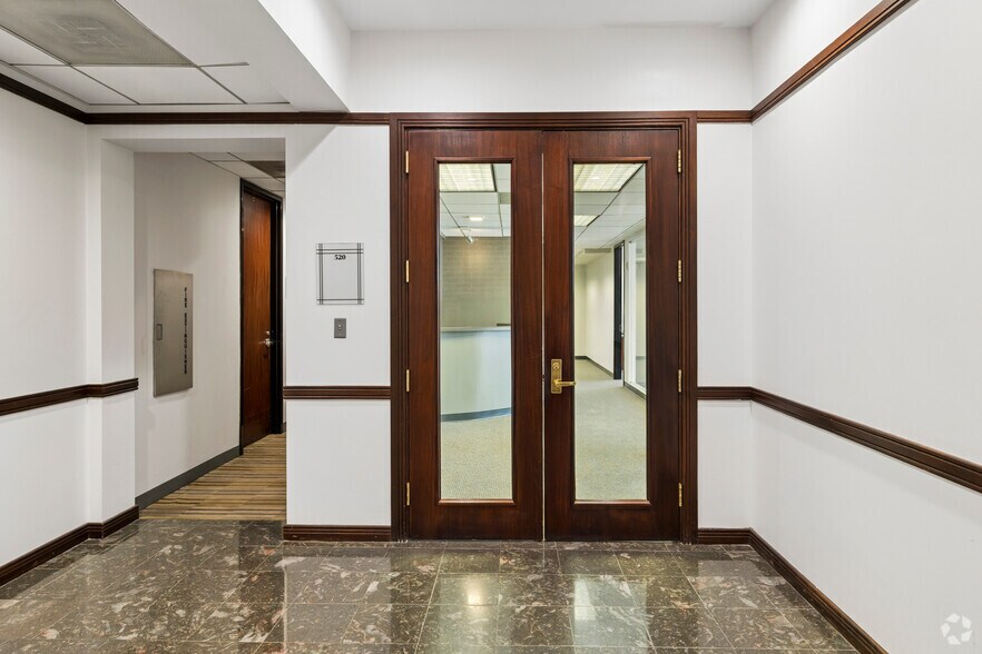 300 W Pratt St, Baltimore, MD à vendre - Photo intérieure - Image 3 de 25