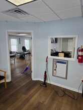 178 South St, Freehold, NJ à louer Photo intérieure- Image 2 de 6