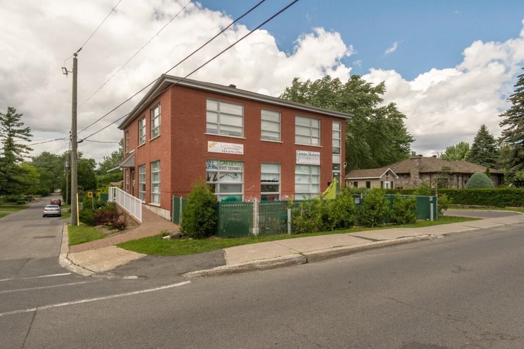 17555 Boul Gouin O, Pierrefonds, QC à vendre Photo principale- Image 1 de 1