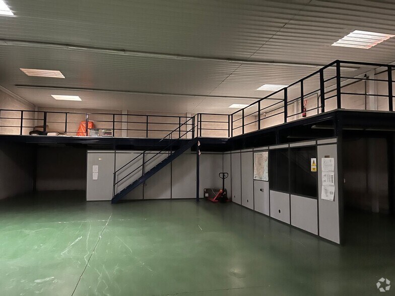 Industrial in Getafe, Madrid for lease - Building Photo - Image 2 of 4