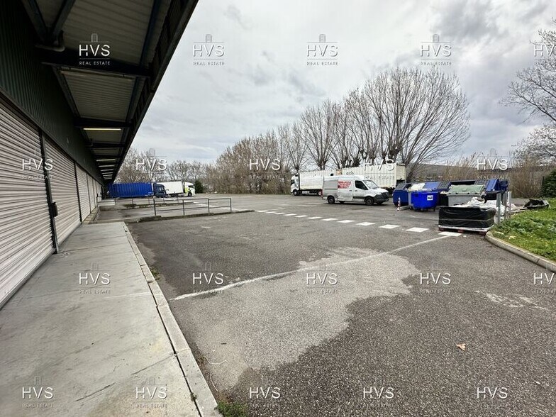 72 Boulevard De L'Europe, Vitrolles for lease - Building Photo - Image 3 of 9