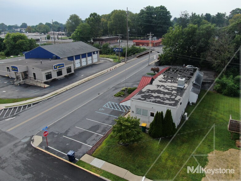 35 S Dwight St, West Lawn, PA à louer - Photo du bâtiment - Image 3 de 32