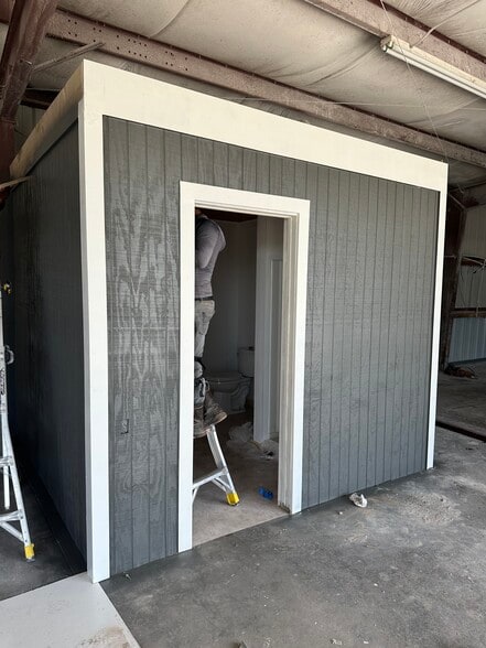 3609 Wow Rd, Corpus Christi, TX for lease - Building Photo - Image 3 of 7