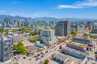 1355-1371 W Broadway, Vancouver, BC - Aérien  Vue de la carte