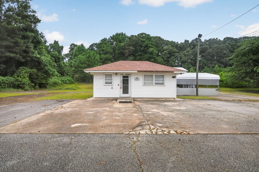 11220 Veterans Memorial Hwy, Douglasville, GA for sale - Building Photo - Image 2 of 7