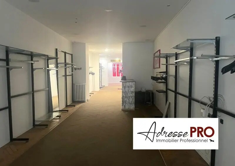 Retail in Bordeaux for sale - Interior Photo - Image 1 of 2