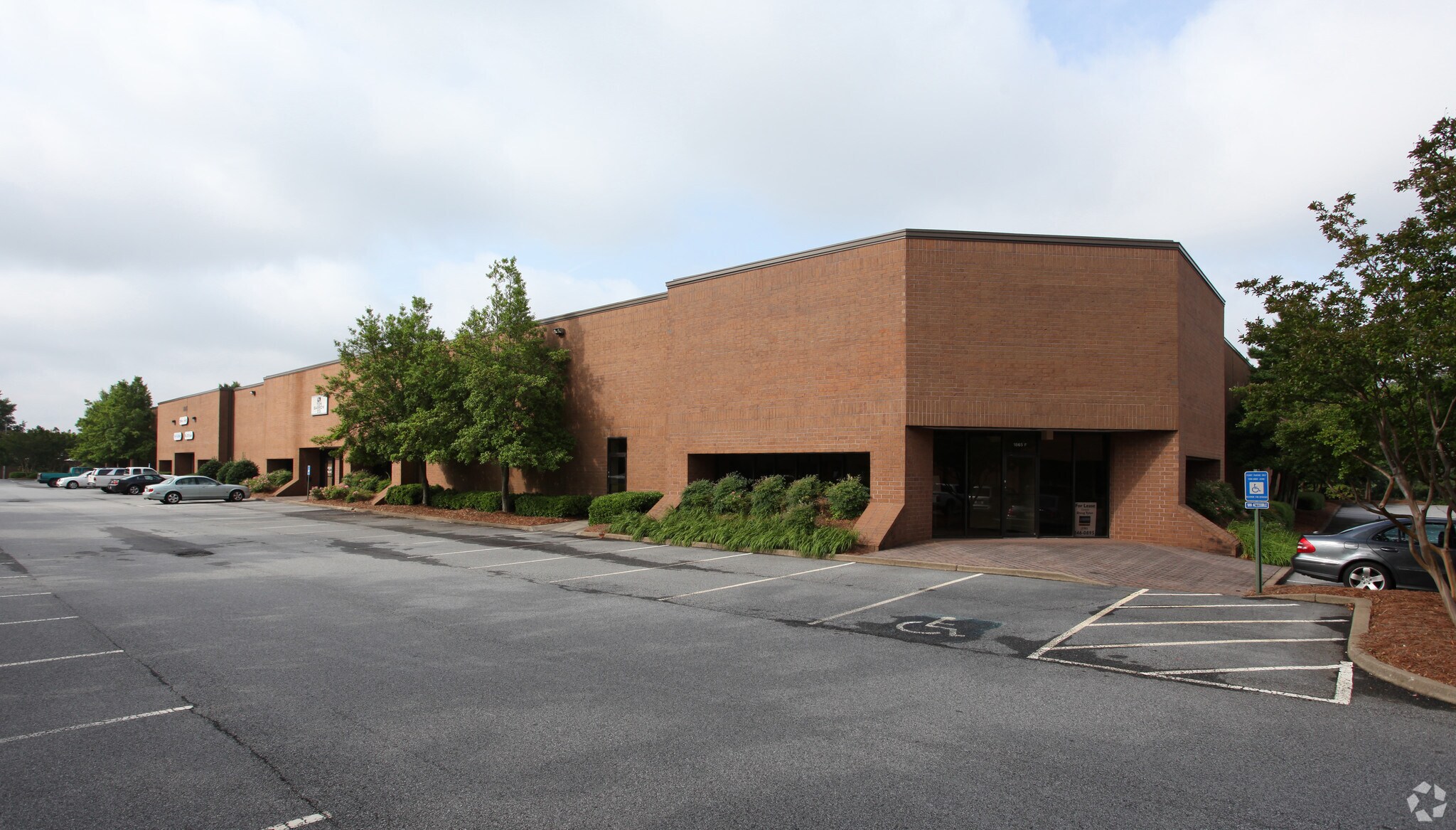 1865 Beaver Ridge Cir, Norcross, GA for lease Primary Photo- Image 1 of 3