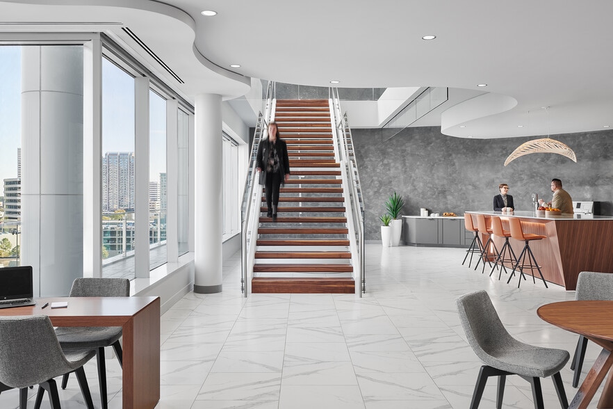 2200 Post Oak Blvd, Houston, TX for lease - Interior Photo - Image 3 of 30