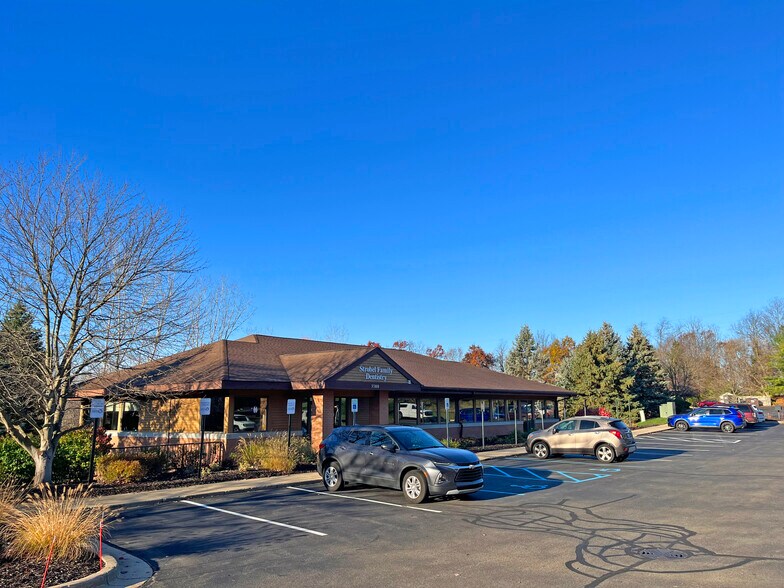 5380 Cascade Rd SE, Grand Rapids, MI à vendre - Photo du bâtiment - Image 1 de 10