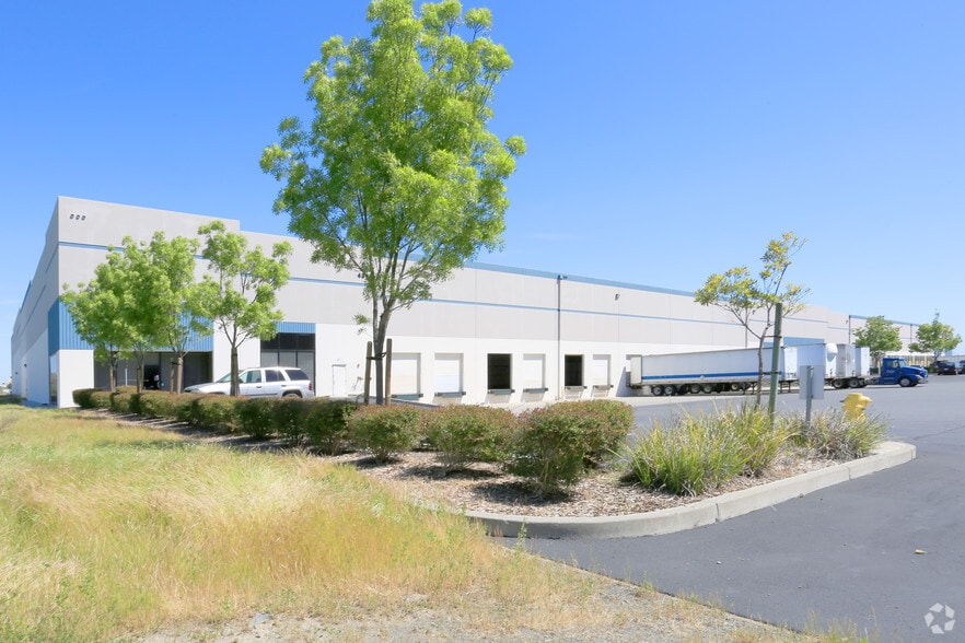4301-4355 Industrial Way, Benicia, CA for lease - Building Photo - Image 3 of 14