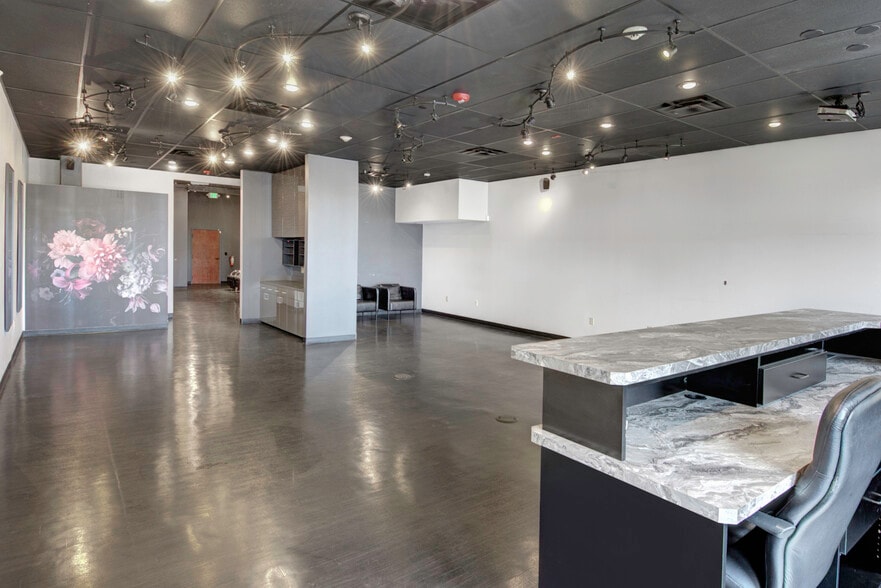 195 S Union Blvd, Lakewood, CO for lease - Building Photo - Image 1 of 30