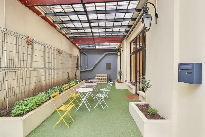 5 Rue Cyrano De Bergerac, Paris à louer Photo du bâtiment- Image 1 de 11