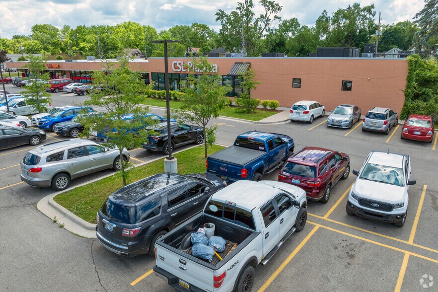 109-115 W Prospect St, Jackson, MI à louer - Photo du bâtiment - Image 3 de 5