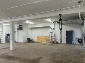 5639 Montgomery Rd, Cincinnati, OH à louer Photo intérieure- Image 2 de 8