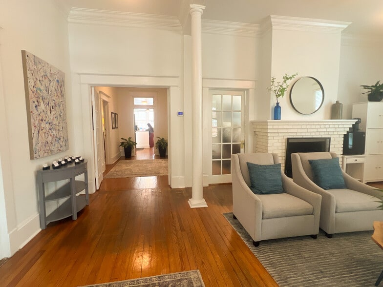 221 Glenwood Ave, Raleigh, NC for sale - Building Photo - Image 2 of 14