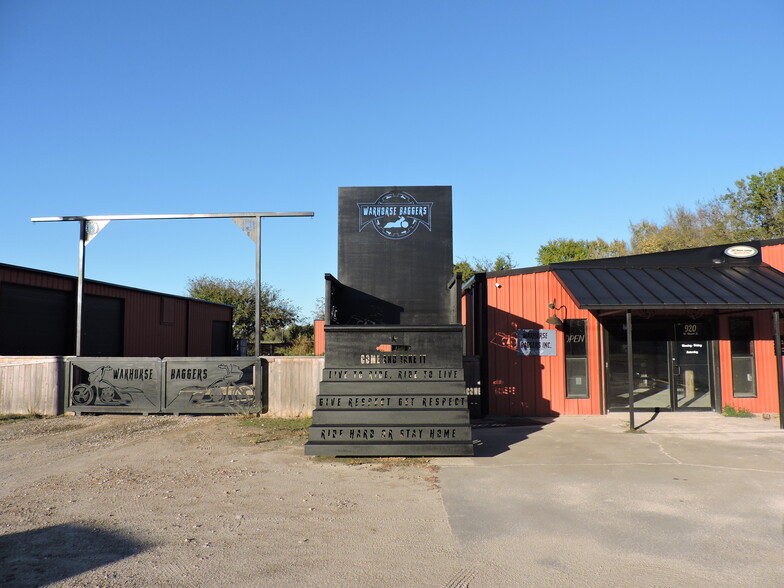 920 W Mason St, Mabank, TX for sale - Building Photo - Image 2 of 6