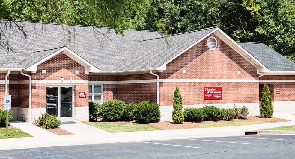 Medical Office Condominium Portfolio portfolio of 2 properties for sale on LoopNet.ca - Building Photo - Image 2 of 6