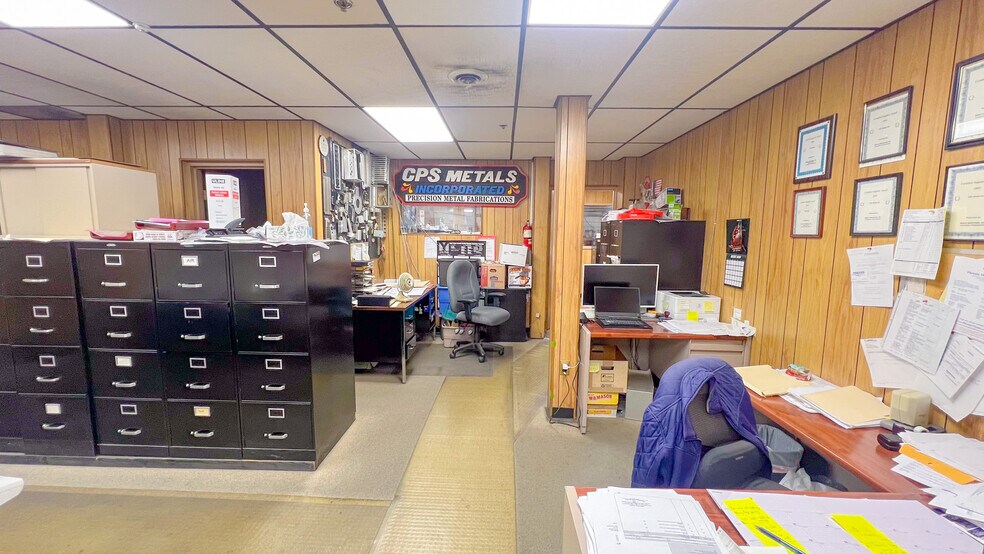 450 S Fellowship Rd, Maple Shade Township, NJ à vendre - Photo du bâtiment - Image 2 de 21