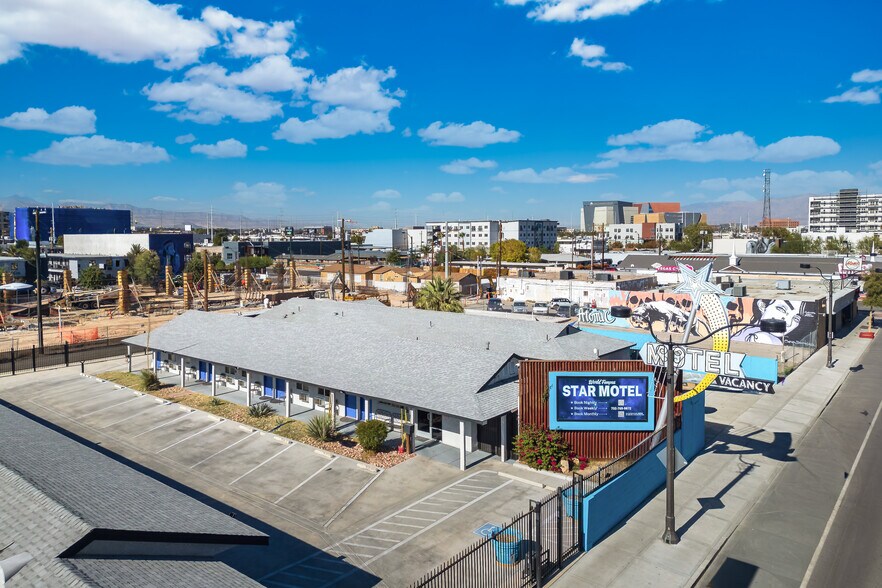 1414-1418 S 3rd St, Las Vegas, NV à louer - Photo du bâtiment - Image 3 de 7