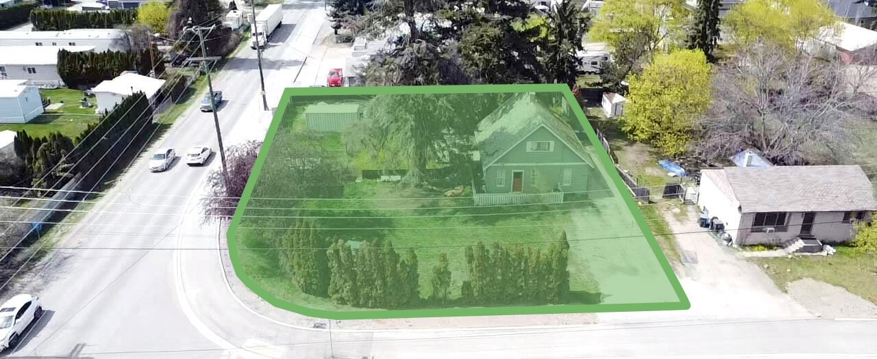 9510 Bottom Wood Lake Rd, Lake Country, BC for sale Primary Photo- Image 1 of 5