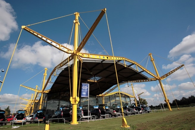 Rivermead Dr, Swindon à vendre - Photo du bâtiment - Image 2 de 8