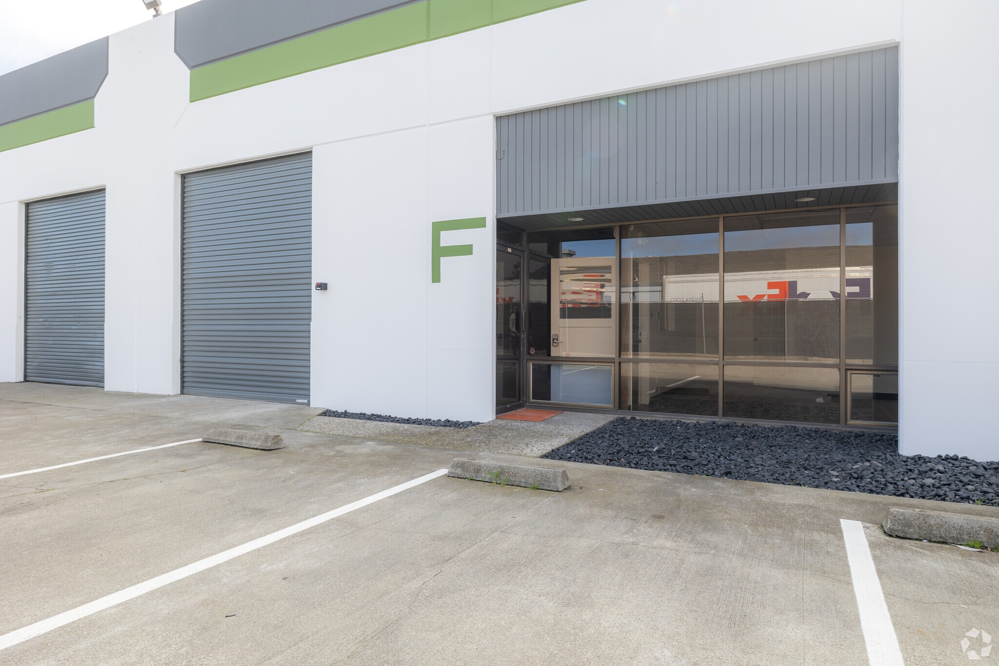 250 S Maple Ave, South San Francisco, CA for lease Building Photo- Image 1 of 7