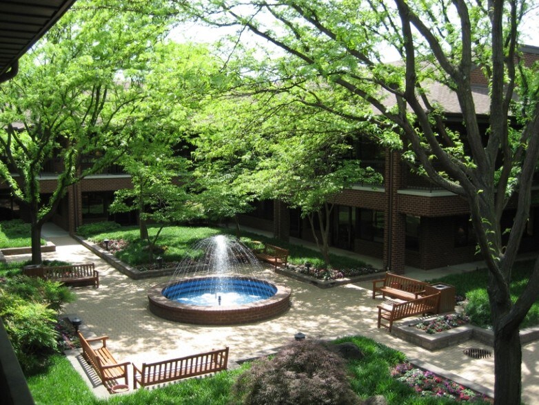 10705-10715 Charter Dr, Columbia, MD à louer - Photo du bâtiment - Image 3 de 10