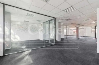 380 Avenue Archimède, Aix-en-Provence à louer Photo intérieure- Image 1 de 3