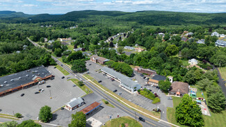 Plus de détails pour 45 Chamberlain Hwy, Berlin, CT - Local commercial à louer