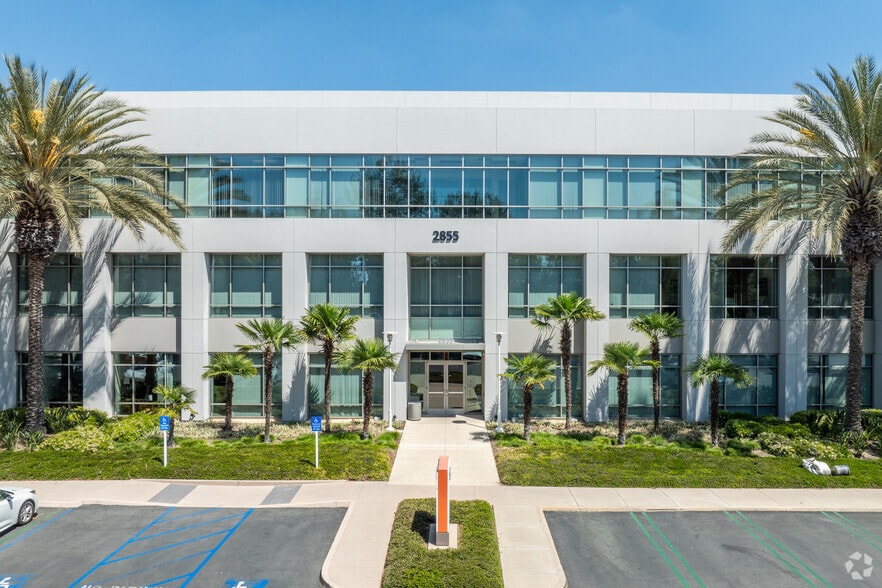 2855 Michelle Dr, Irvine, CA for lease - Building Photo - Image 3 of 16