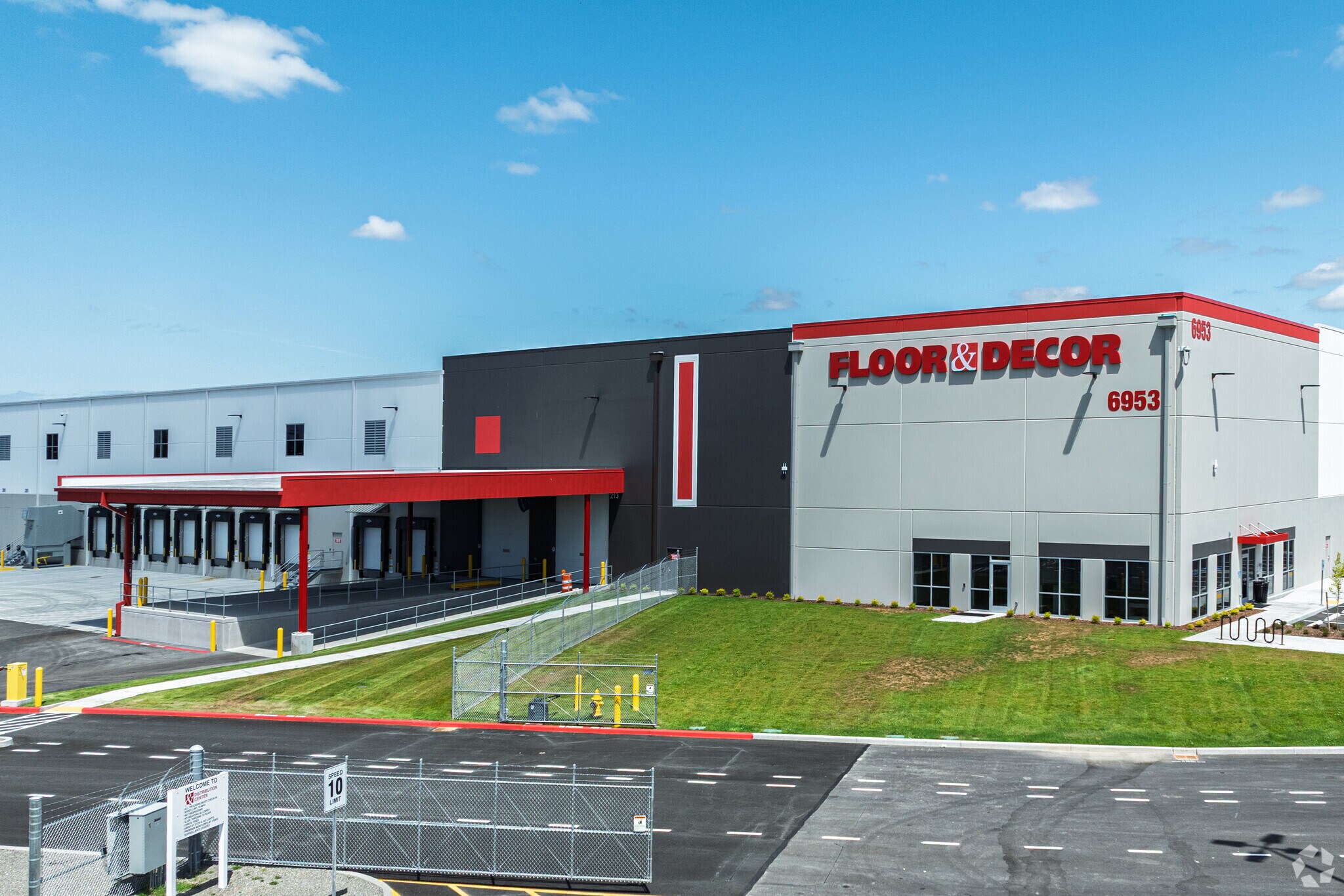 17819 Canyon Rd E, Puyallup, WA à louer Photo principale- Image 1 de 10