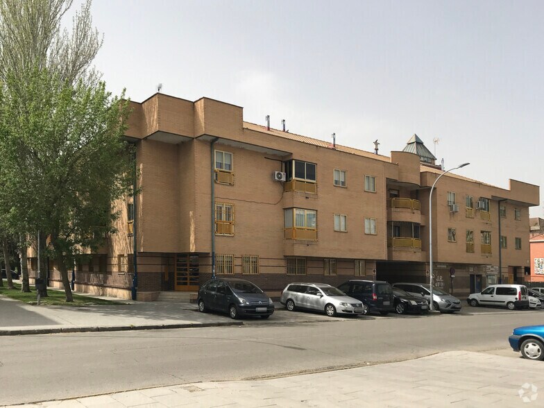 Calle Sur, 10, Pinto, Madrid à vendre - Photo du bâtiment - Image 2 de 2