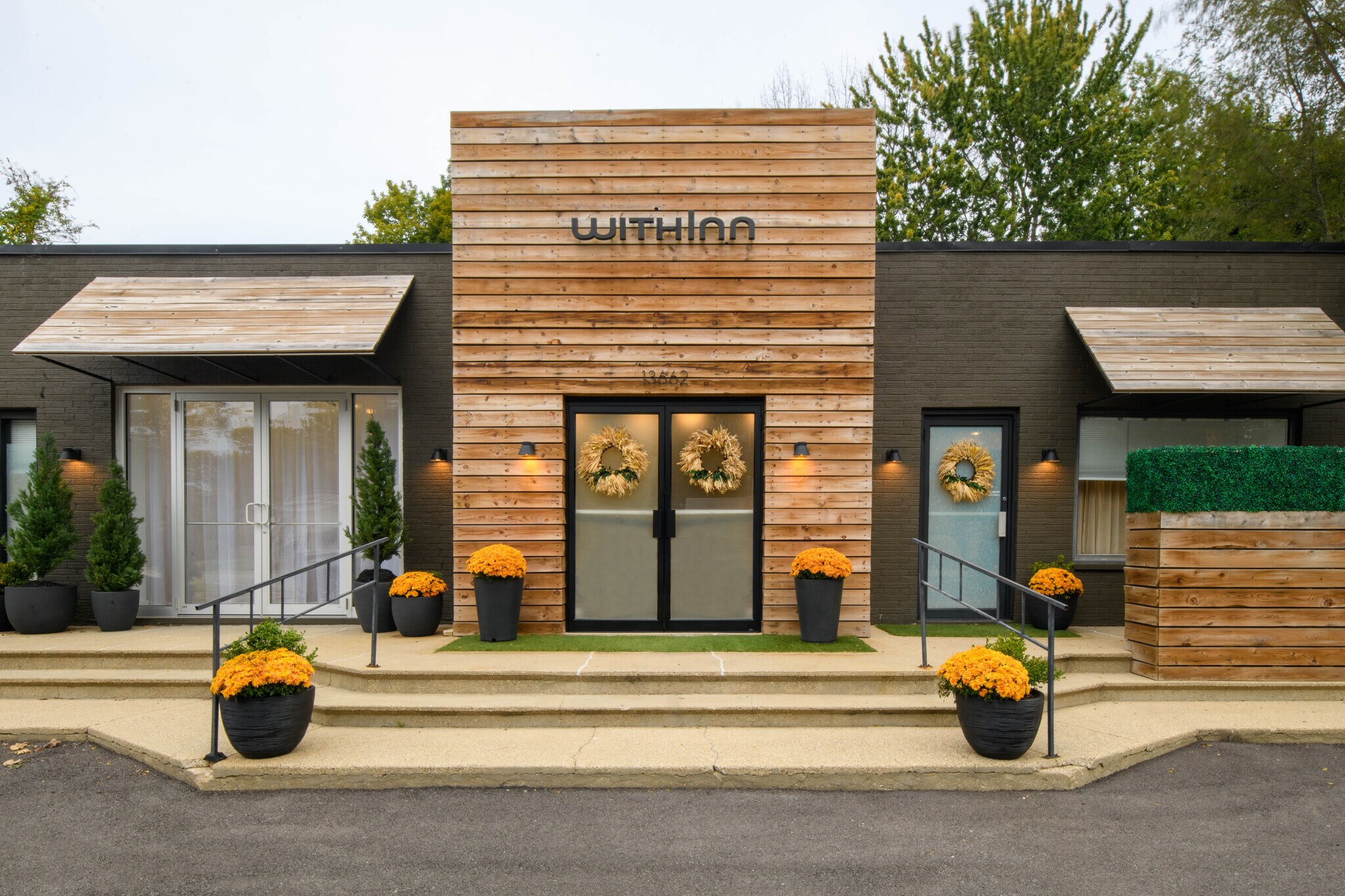 13662 Red Arrow Hwy, Harbert, MI à vendre Photo principale- Image 1 de 43