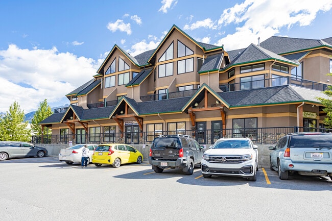 More details for 104 Kananaskis Way, Canmore, AB - Retail for Sale