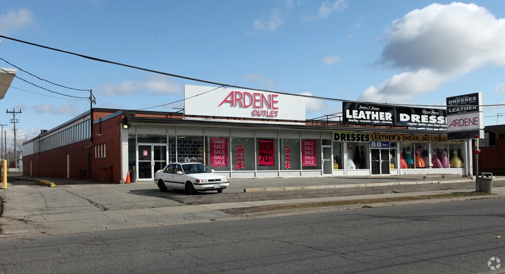 88 Orfus Rd, Toronto, ON for sale - Primary Photo - Image 1 of 1