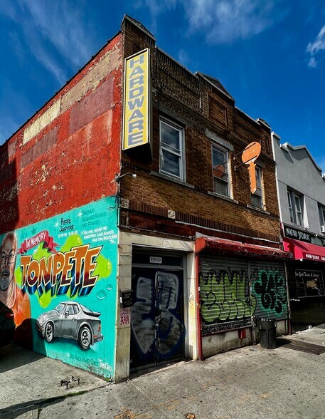 13809 Jamaica Ave, Jamaica, NY à louer - Photo du bâtiment - Image 2 de 5