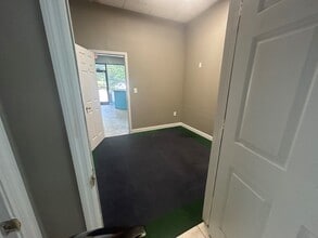 3208 Mill St, Summerville, SC for lease Interior Photo- Image 2 of 6