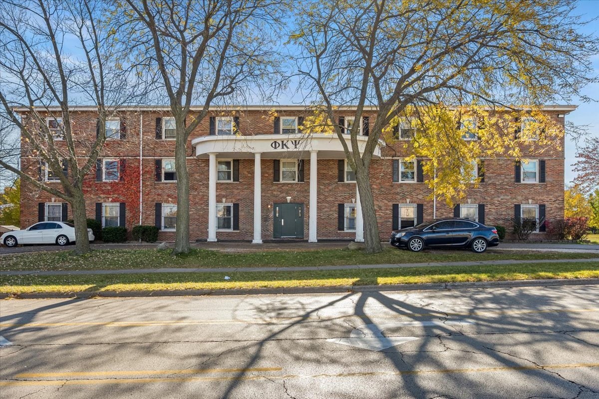 1020 W Hillcrest Dr, Dekalb, IL for sale Building Photo- Image 1 of 29