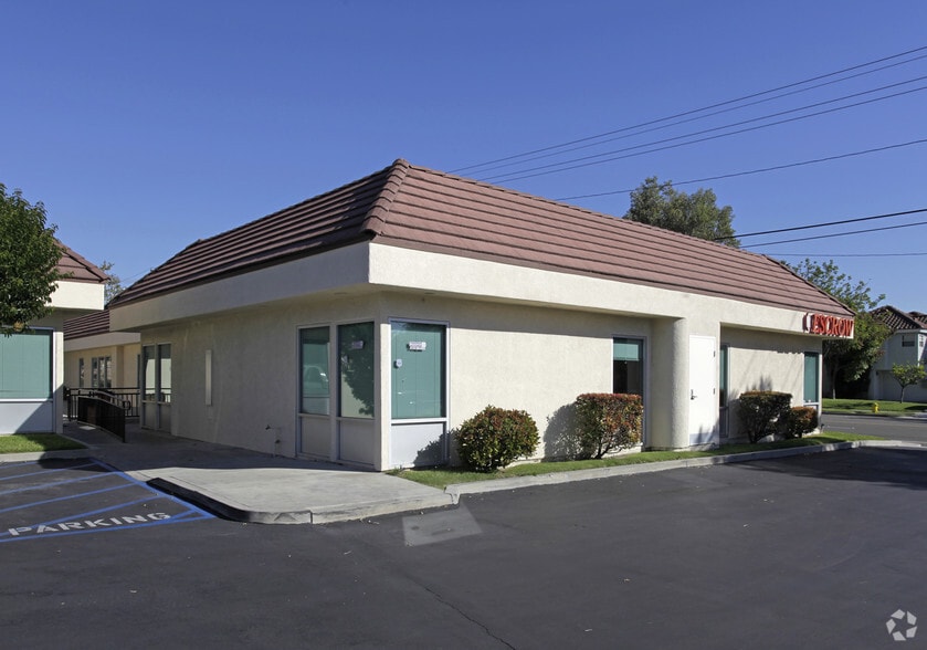 5470 Orange Ave, Cypress, CA for lease - Building Photo - Image 1 of 11