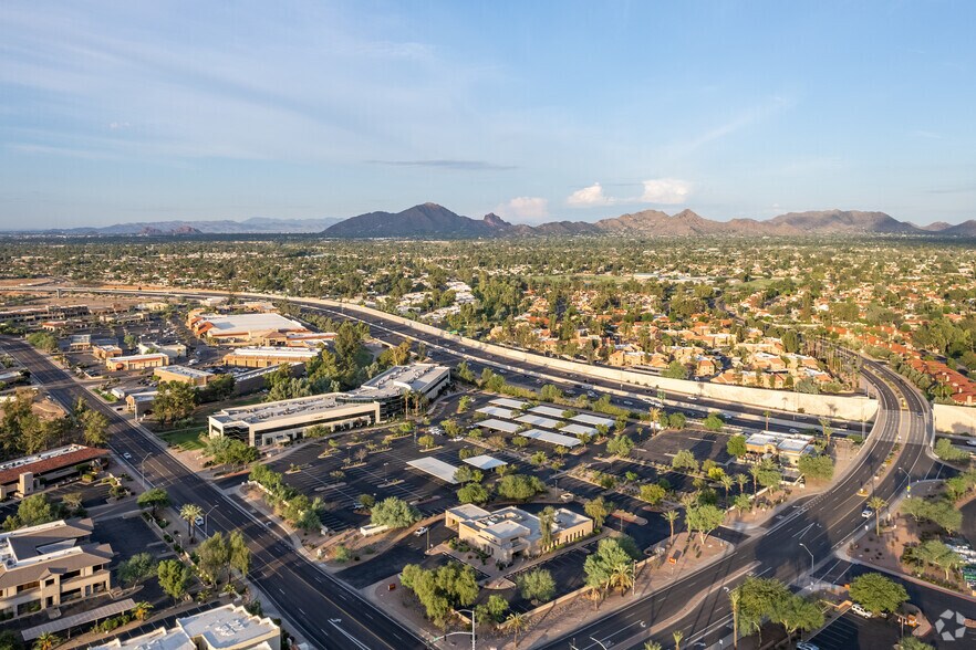 8901 E Mountain View Rd, Scottsdale, AZ à louer - Aérien - Image 3 de 7