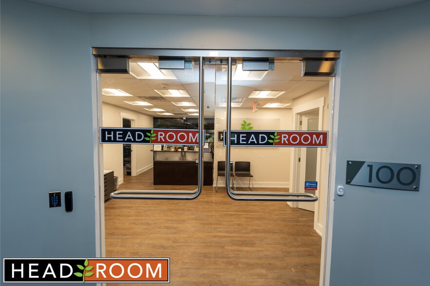 230 Sugartown Rd, Wayne, PA à louer - Photo intérieure - Image 2 de 26