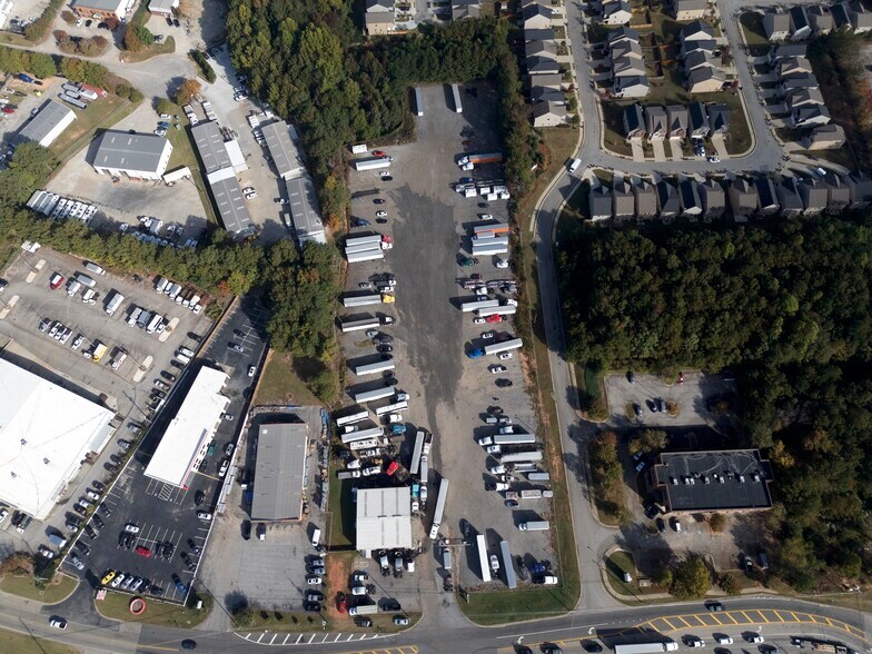 100 Industrial Blvd, McDonough, GA à louer - Photo du bâtiment - Image 1 de 2