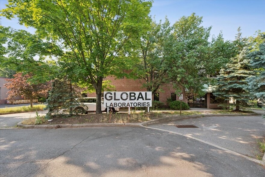 144 12th St, Piscataway, NJ for lease - Building Photo - Image 3 of 25