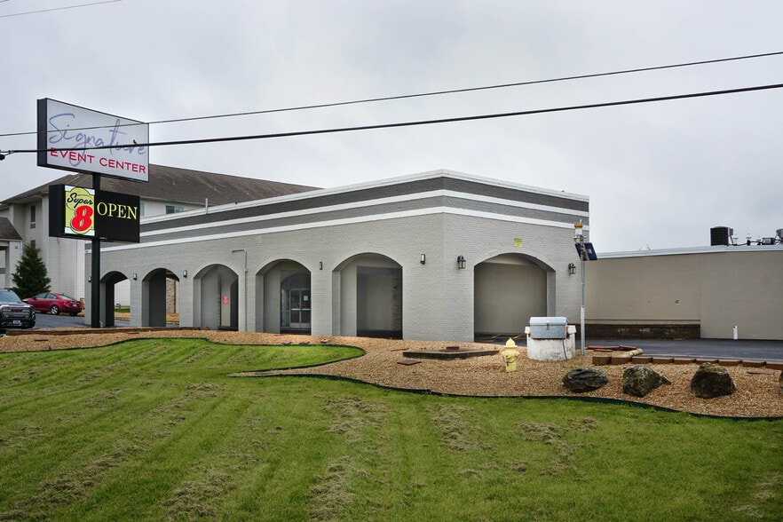 1701 Martin Springs Dr, Rolla, MO for sale - Building Photo - Image 3 of 26