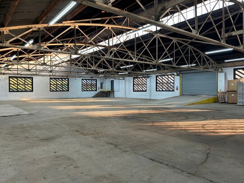 517 Eastanallee Ave, Athens, TN à louer - Photo du bâtiment - Image 3 de 11